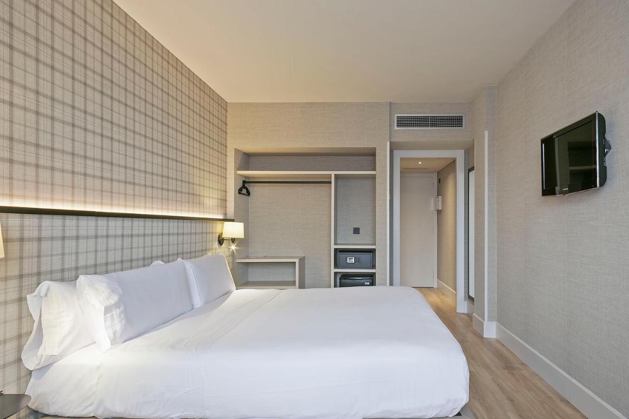 Double Room,1556230135:JPEG